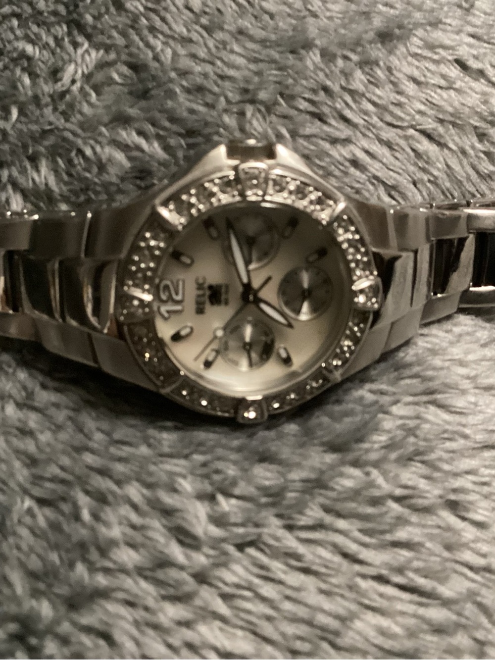 Relic Silver-Tone Water Resistant Womenโs Crystal Accent Bracelet Watch
